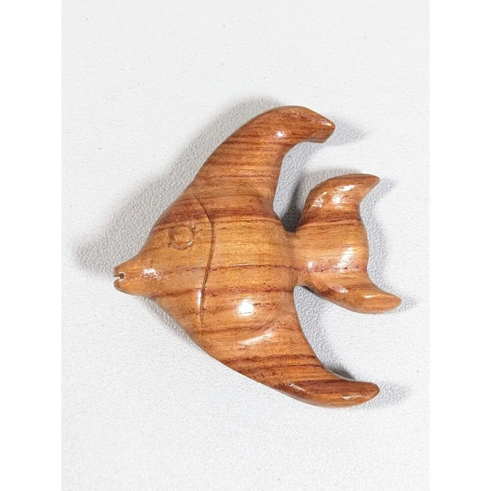 Vintage Carved Style Brown Wood Angel‎ Fish Tropical Pin